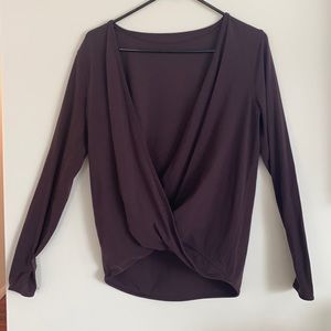 Lululemon size 8 burgundy long sleeve